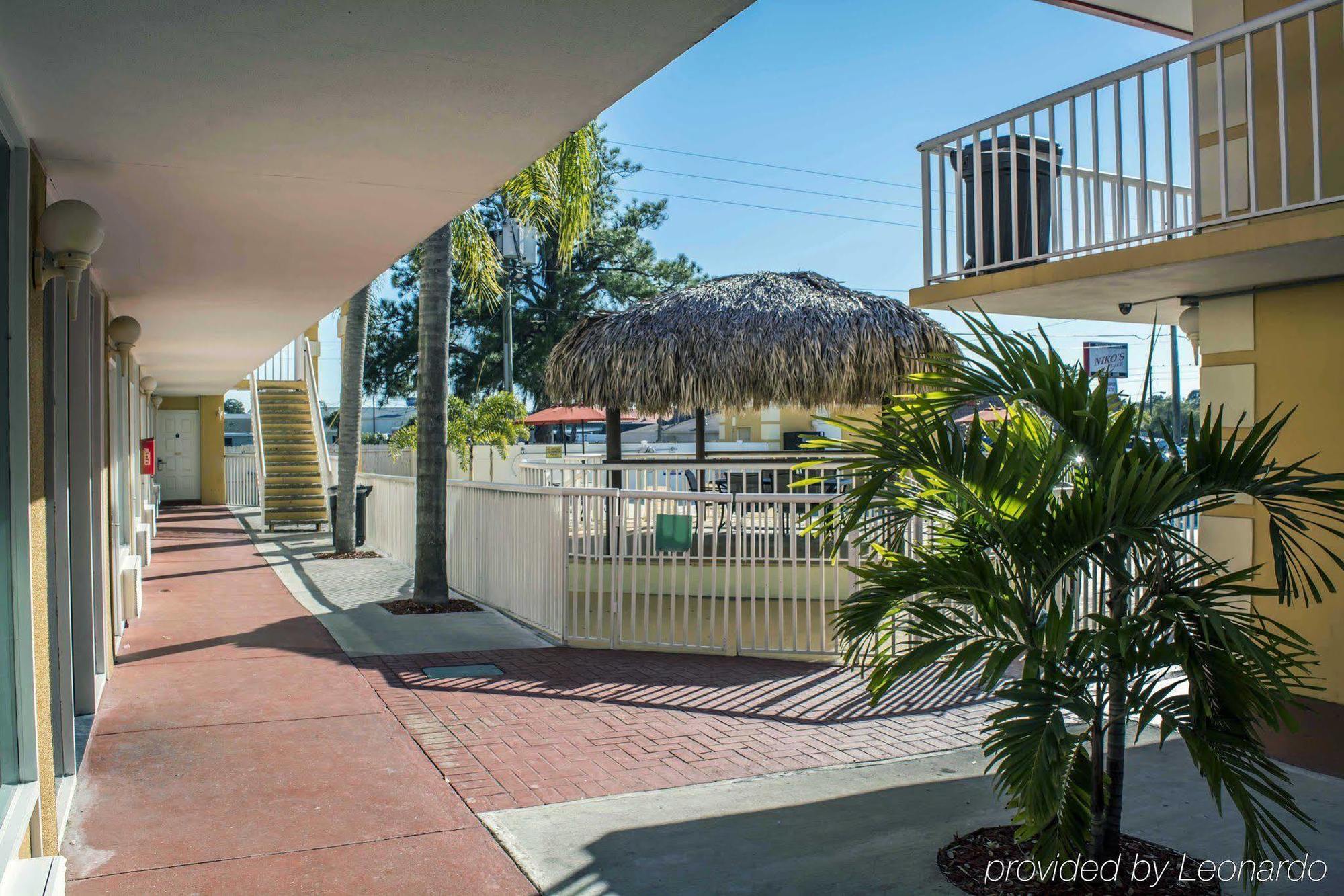 Rodeway Inn New Port Richey Exterior foto